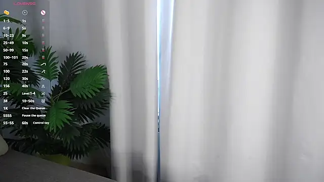 ClarineCasebolt online show from 04-10-26, 03:02