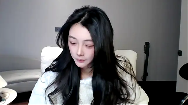 MedeLineayr online show from 03-08-26, 05:05