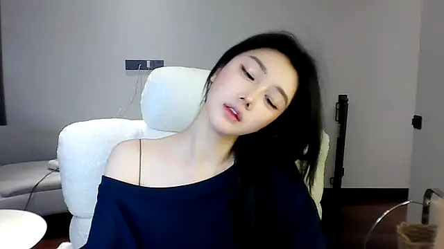 MedeLineayr online show from 04-15-26, 01:59