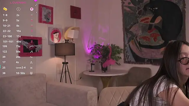 JanelBitther online show from 06-14-26, 08:43