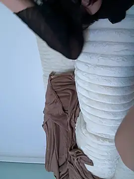 carlajones01 online show from 02-11-26, 03:23