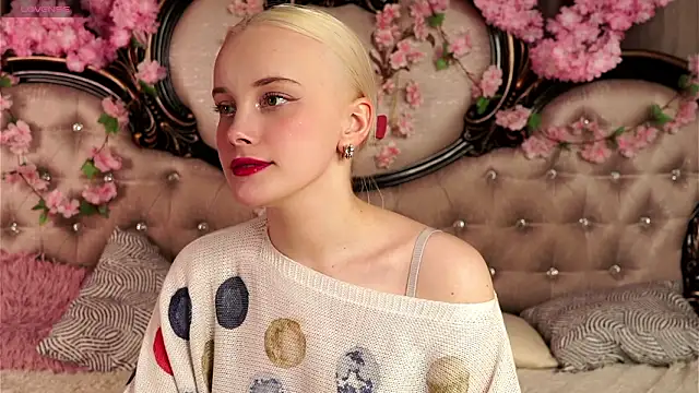 KirstinMcgeady online show from 03-22-26, 11:34