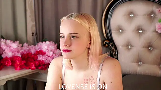 KirstinMcgeady online show from 04-09-26, 11:16