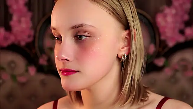 KirstinMcgeady online show from 03-12-26, 11:25