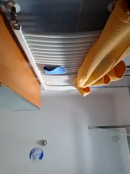 Snapshot of cetriolino chatting on 03-20-26, 06:47 cetriolino online show from 03-20-26, 06:47