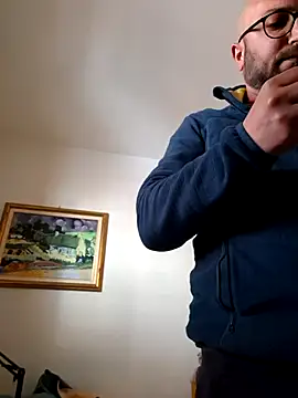 Snapshot of cetriolino chatting on 03-21-26, 02:54 cetriolino online show from 03-21-26, 02:54