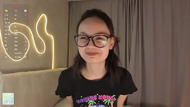 Snapshot of BeatrisRosel chatting on 02-25-26, 06:08 BeatrisRosel online show from 02-25-26, 06:08