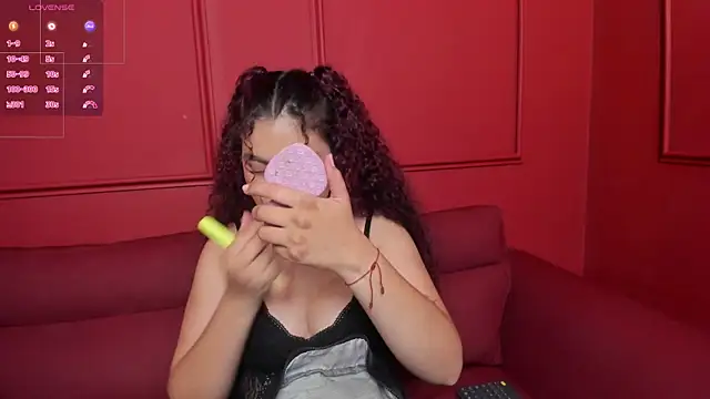 ZiaCarter  online show from 04-18-26, 04:04