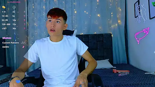 NicolasTorrez online show from 04-04-26, 09:54