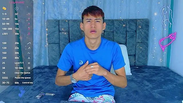 NicolasTorrez online show from 04-16-26, 02:56