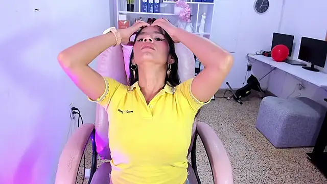 Emmy lollipop online show from 02-19-26, 06:27