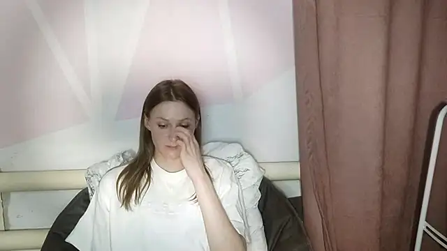 EthylGabak online show from 04-21-26, 03:18