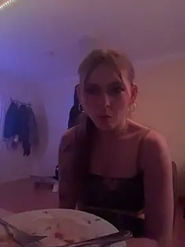 Snapshot of Milli-Kiss chatting on 02-11-26, 09:25 Milli-Kiss online show from 02-11-26, 09:25