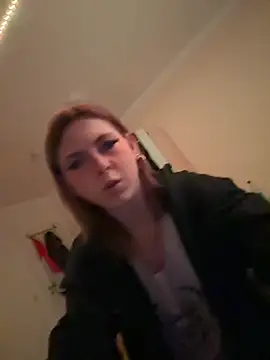 Snapshot of Milli-Kiss chatting on 02-26-26, 06:08 Milli-Kiss online show from 02-26-26, 06:08