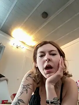 Milli-Kiss online show from 03-24-26, 01:11