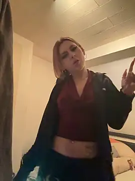 Milli-Kiss online show from 04-16-26, 07:14