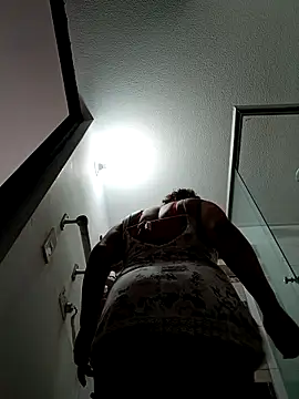 honey-suckle online show from 02-21-26, 07:05