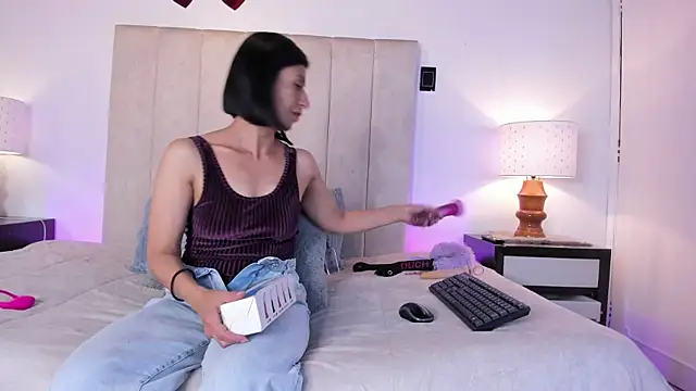 MissMilf  online show from 04-13-26, 07:29