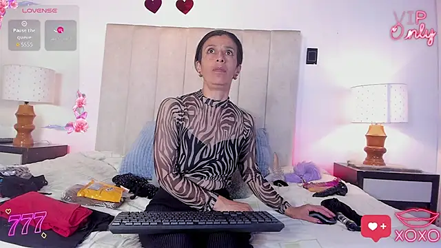 MissMilf  online show from 03-28-26, 07:59