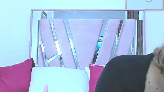 DariaLuca online show from 03-27-26, 11:44