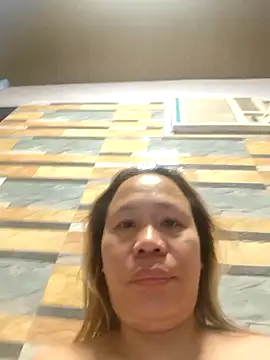 squirtshantal online show from 04-19-26, 11:55