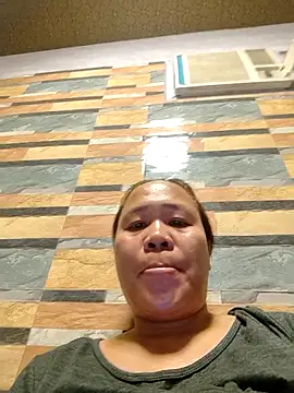 squirtshantal online show from 10-28-25, 02:05