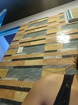 squirtshantal online show from 11-12-25, 01:54