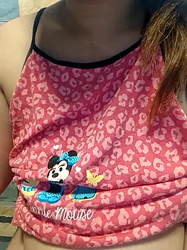 squirtshantal online show from 11-07-25, 01:43