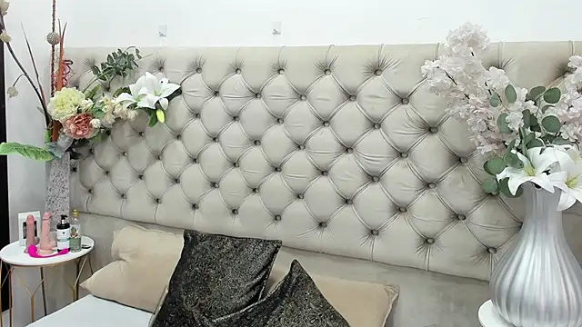 VanessaLanz online show from 03-27-26, 12:28