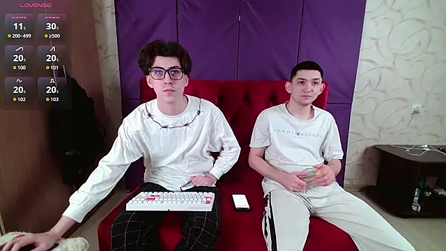 Snapshot of Drago_Enduro chatting on 02-18-26, 05:31 Drago Enduro online show from 02-18-26, 05:31