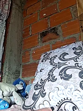 Juli Powl online show from 06-18-26, 01:05
