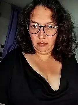 Snapshot of _Saraqueen chatting on 02-18-26, 03:48 Saraqueen online show from 02-18-26, 03:48