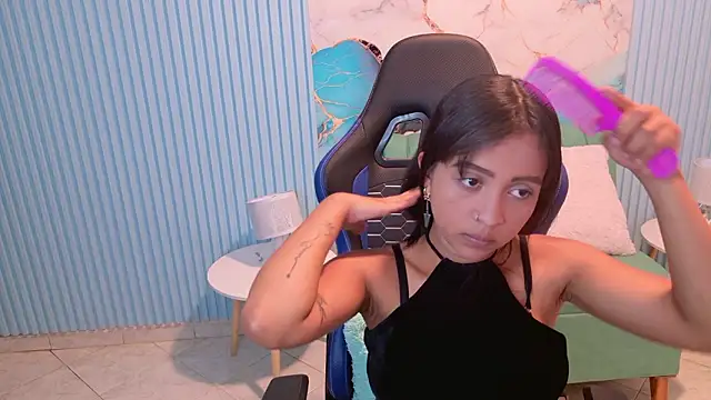 Snapshot of Abby18_ chatting on 02-25-26, 03:51 Abby18 online show from 02-25-26, 03:51