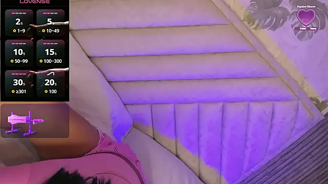 Snapshot of SarahRizof chatting on 02-14-26, 05:07 SarahRizof online show from 02-14-26, 05:07