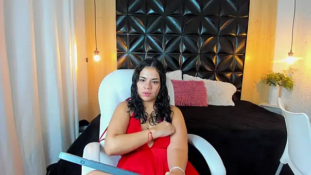 Snapshot of Veyra_sereny chatting on 06-30-26, 06:46 Veyra sereny online show from 06-30-26, 06:46