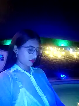 Esperanza  hot online show from 04-14-26, 06:40