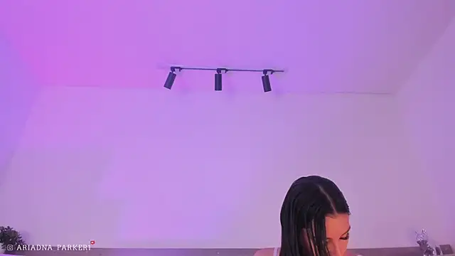 ariana  parker online show from 07-22-26, 04:03