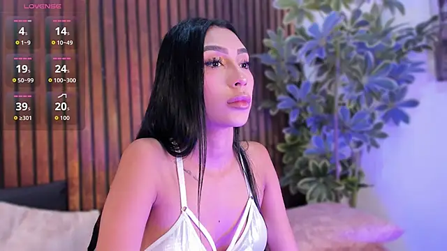 Snapshot of _victoria_lee chatting on 02-24-26, 12:39 victoria lee online show from 02-24-26, 12:39