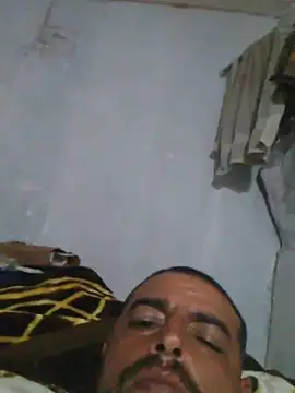 Snapshot of cobrosdepagos chatting on 06-18-26, 01:05 cobrosdepagos online show from 06-18-26, 01:05
