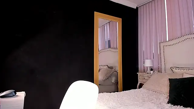 madii lenon online show from 03-28-26, 08:43