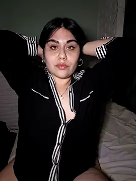 Snapshot of Sol_luvv chatting on 02-13-26, 05:40 Sol luvv online show from 02-13-26, 05:40