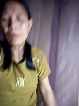 Snapshot of toyo_668 chatting on 04-05-26, 04:52 toyo 668 online show from 04-05-26, 04:52