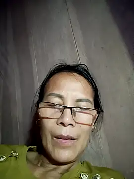 Snapshot of toyo_668 chatting on 04-04-26, 01:39 toyo 668 online show from 04-04-26, 01:39