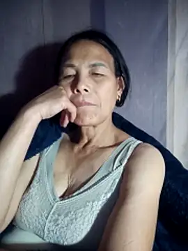 Snapshot of toyo_668 chatting on 03-08-26, 02:04 toyo 668 online show from 03-08-26, 02:04