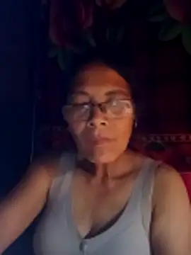 Snapshot of toyo_668 chatting on 04-11-26, 09:18 toyo 668 online show from 04-11-26, 09:18