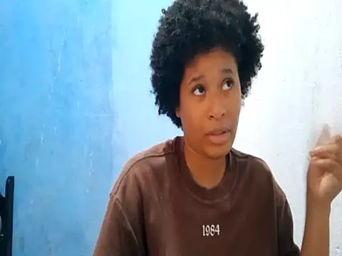 Snapshot of MadelynStamant chatting on 03-05-26, 12:13 MadelynStamant online show from 03-05-26, 12:13