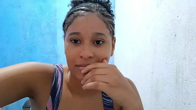 Snapshot of MadelynStamant chatting on 04-14-26, 01:16 MadelynStamant online show from 04-14-26, 01:16