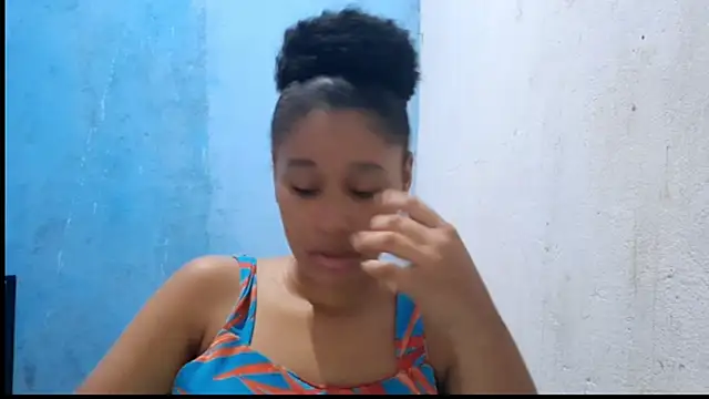 Snapshot of MadelynStamant chatting on 04-10-26, 12:23 MadelynStamant online show from 04-10-26, 12:23