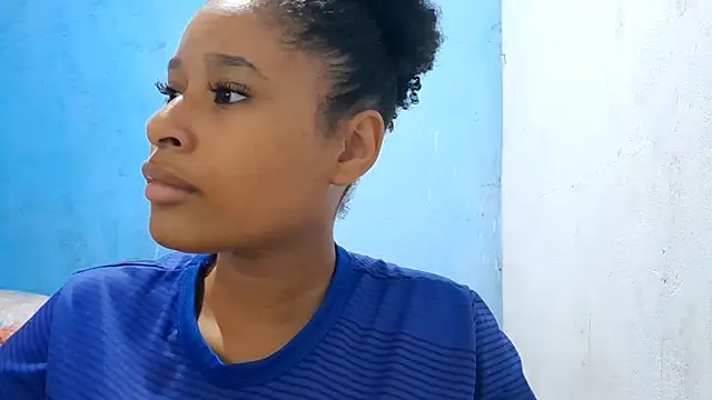 Snapshot of MadelynStamant chatting on 03-28-26, 01:12 MadelynStamant online show from 03-28-26, 01:12