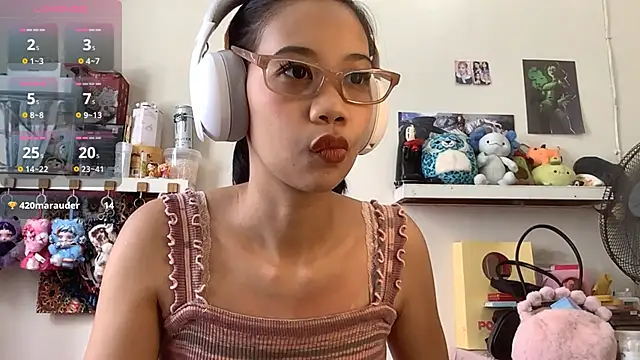 GloryKulikowski online show from 03-27-26, 02:20